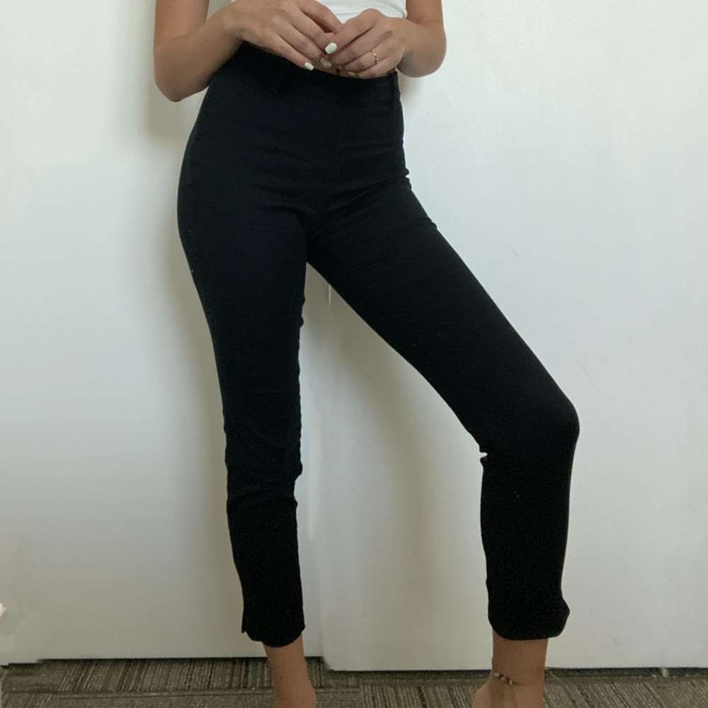 Black skinny cropped trousers
